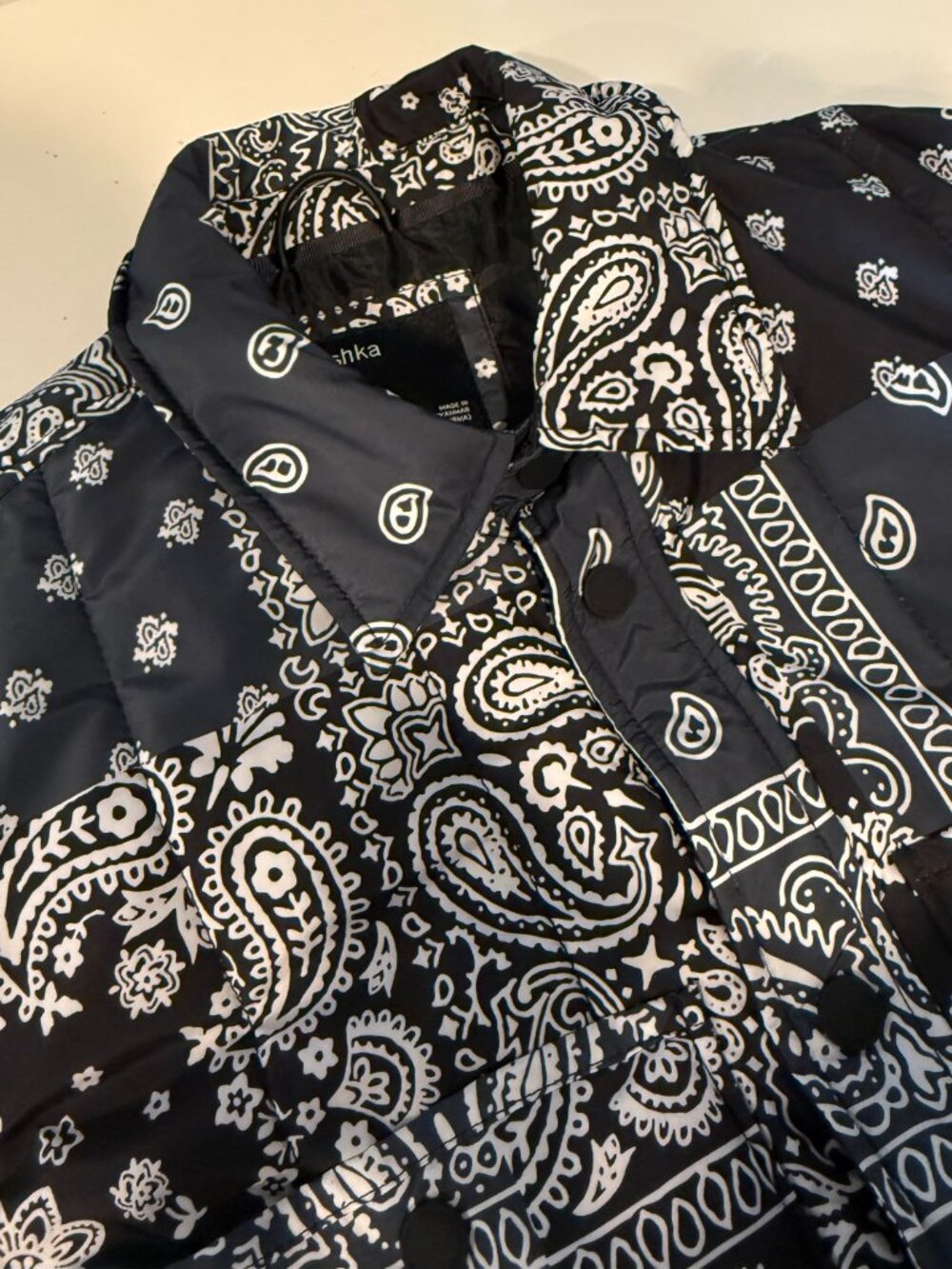 Bershka Bandana Print Padded Puffer Jacket - Picture 9 of 12